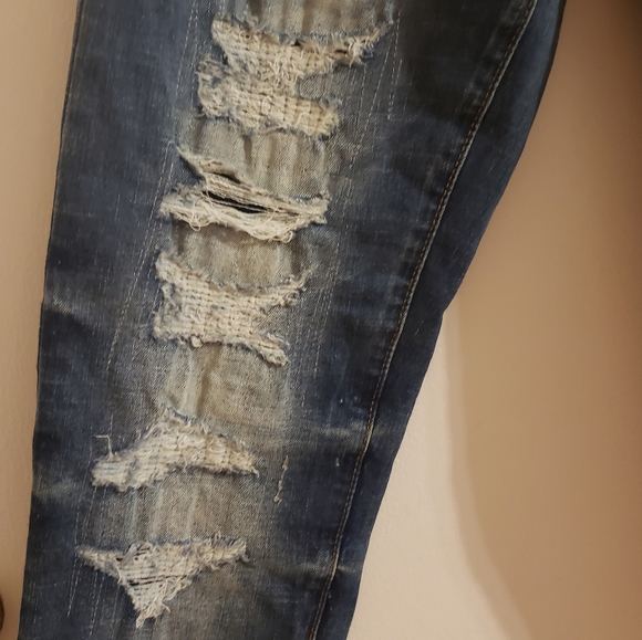 Urban Heritage UH Denim Dark Faded Distressed Ripped Jeans Woman Size 28 NWOT - Picture 4 of 15